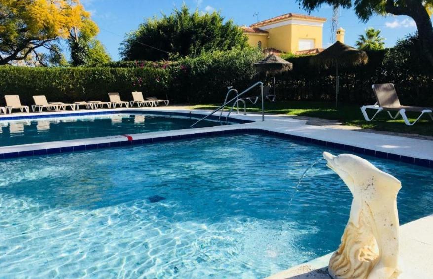 Habitacion Deluxe Con Bano Privado En Atalaya Apartagolf, Estepona Buitenkant foto